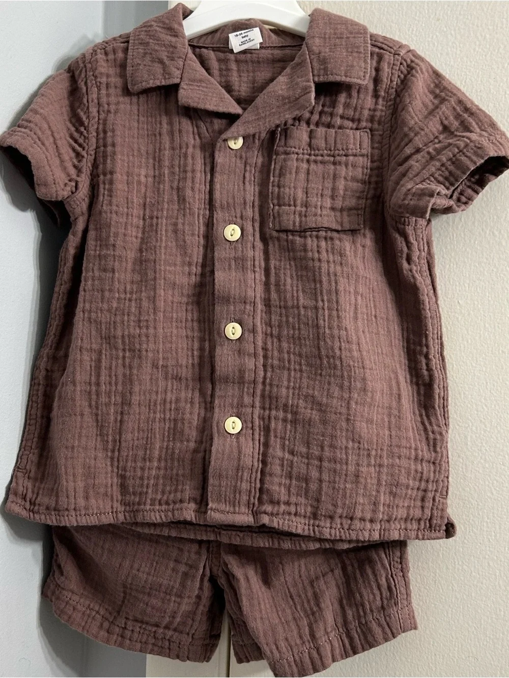 Baby Gap Crinkle Cotton Gauze 2-Piece Resort Shirt & Shorts Brown- Size 18-24M